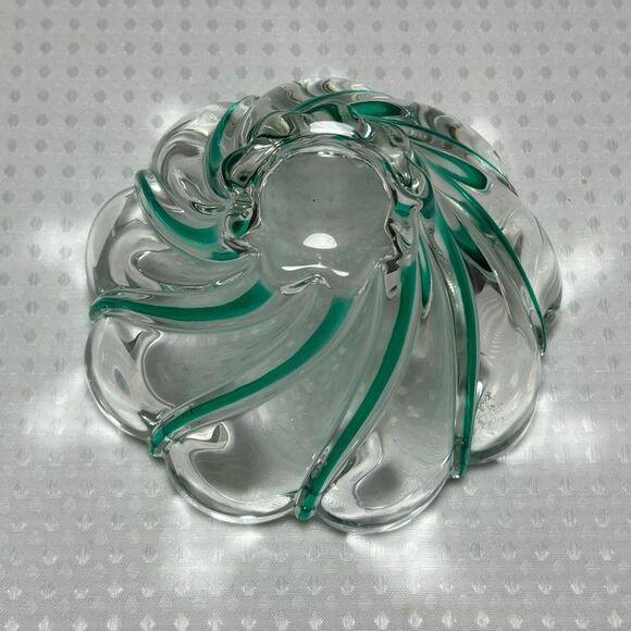 Mikasa Clear Green Peppermint Swirl Candy Nut Dish Bowl - Picture 4 of 5
